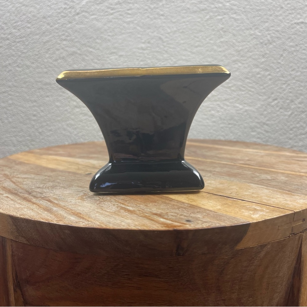 Vintage l 50s Mid-Century Mod Kitsch Glossy Black Gold Trim Long Footed Planter - Picture 5 of 15